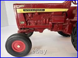 Vintage ERTL International Harvester Farmall 1026 Hydro Tractor Die Cast Red