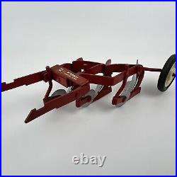 Vintage ESKA International Harvester McCormick 3-Bottom Tractor Plow Fast HItch