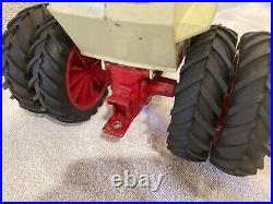 Vintage Ertl 1/16 International 1256 tractor original paint & decals