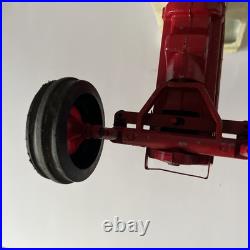 Vintage Ertl 1/16 International Harvester 1456 Original 1970