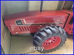 Vintage Ertl 1/16 Scale International 3588 2+2 Toy Tractor Diecast Metal Red