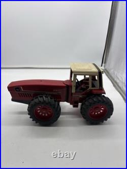 Vintage Ertl 1/16 Scale International Harvester 3588 2+2 Tractor
