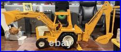 Vintage Ertl Diecast International Harvester Backhoe Loader Tractor/#472/116