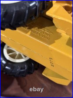 Vintage Ertl Diecast International Harvester Backhoe Loader Tractor/#472/116