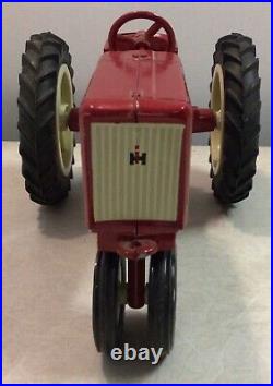 Vintage Ertl Farmall International Harvester 404 Tractor 116 Scale Original