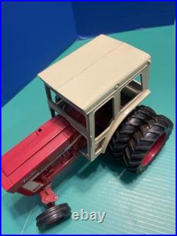 Vintage Ertl International Harvester 1466 Farmall Turbo Tractor 1/16 with Duals