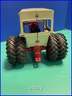 Vintage Ertl International Harvester 1466 Farmall Turbo Tractor 1/16 with Duals