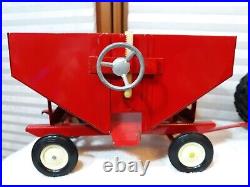 Vintage Ertl International Harvester 1/16 Toy Tractor with Gravity Grain Wagon