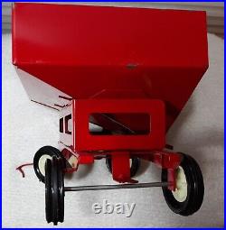Vintage Ertl International Harvester 1/16 Toy Tractor with Gravity Grain Wagon