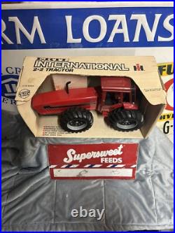 Vintage Ertl International Harvester 6388 2+2 4WD Tractor 116 Scale
