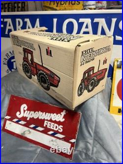 Vintage Ertl International Harvester 6388 2+2 4WD Tractor 116 Scale