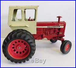 Vintage Ertl International Harvester Farmall 1456 Turbo Toy Farm Tractor