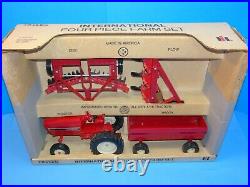 Vintage Ertl International Harvester Tractor Four Piece Set #436 1/16