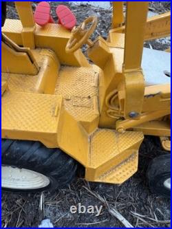 Vintage Ertl International Harvester Tractor Loader Backhoe #472 116 Scale