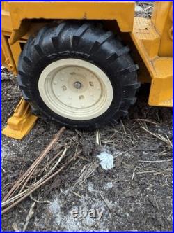 Vintage Ertl International Harvester Tractor Loader Backhoe #472 116 Scale