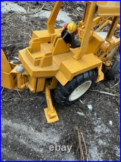 Vintage Ertl International Harvester Tractor Loader Backhoe #472 116 Scale