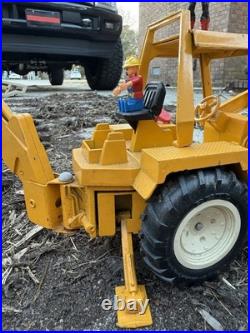Vintage Ertl International Harvester Tractor Loader Backhoe #472 116 Scale