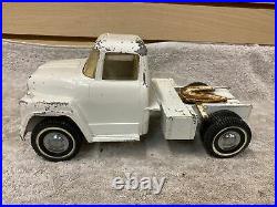 Vintage. Ertl Tru Scale 1/16 Ih International Loadstar Semi Truck Farm Toy