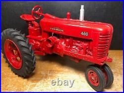 Vintage Eska IH Farmall 400 Narrow Front Tractor with Fast Hitch Nice