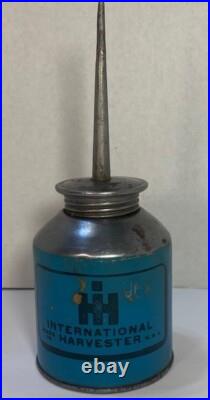 Vintage IH INTERNATIONAL HARVESTER Thumb Oiler Oil Can MADE IN USA Tractor