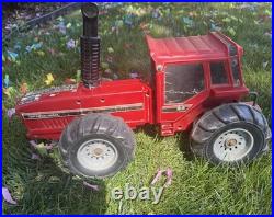 Vintage IH International Harvester 2+2 ERTL Red Tractor Ride On Toy RARE