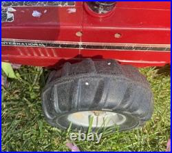 Vintage IH International Harvester 2+2 ERTL Red Tractor Ride On Toy RARE