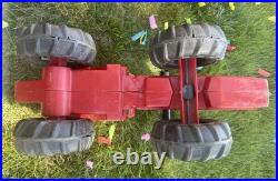 Vintage IH International Harvester 2+2 ERTL Red Tractor Ride On Toy RARE