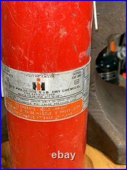 Vintage IH International Harvester Fire Extinguisher Model 244 044 R92