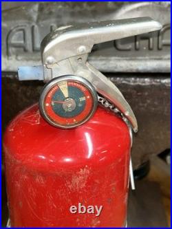 Vintage IH International Harvester Fire Extinguisher Model 244 044 R92