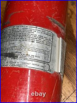 Vintage IH International Harvester Fire Extinguisher Model 244 044 R92