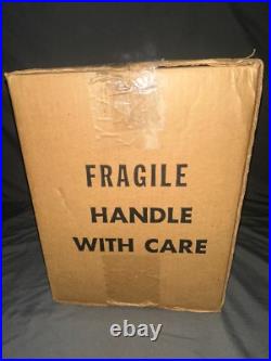 Vintage IH International Harvester Lamp Antique Tractors NIB New In Box Vintage IH International Harvester Lamp Antique Tractors NIB New In Box