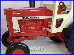 Vintage International Harvester Farmall 1066 Tractor With Cab By Ertl 1/16 Scale