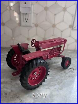 Vintage International Harvester Farmall Tractor 966 Die-Cast 1/16 With Plow