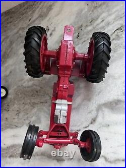 Vintage International Harvester Farmall Tractor 966 Die-Cast 1/16 With Plow