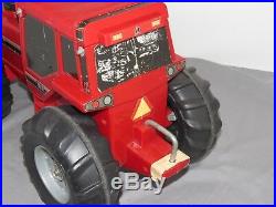 Vintage International Harvester IH 2+2 Ride On Toy Tractor Pedal very Rare! 4WD