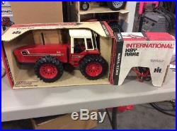 Vintage International Harvester IH 3588 2+2 Tractor 116 With Hay Rake #446