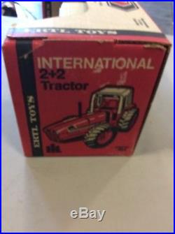 Vintage International Harvester IH 3588 2+2 Tractor 116 With Hay Rake #446