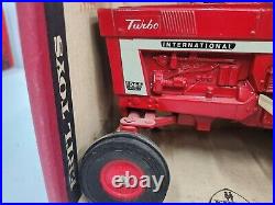 Vintage Original 1/16 Ertl Toy International 1066 Tractor In Box Farmall Case IH