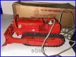 Vintage RARE! RC Toy Tru Miniatures International Harvester TD-24 Crawler WithBOX