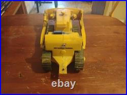 Vintage Toy Ertl Die Cast International Harvester TD-25 Tractor with Blade