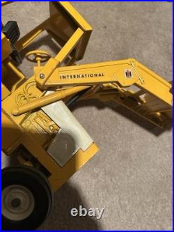 Vtg ERTL International Farm Harvester Backhoe Loader Tractor Diecast 116 #472